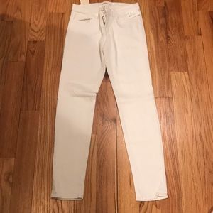 NEW Jbrand White Skinny Jeans 28